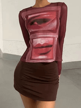 Langärmliges Crop-Top aus Netzstoff mit Augenprint